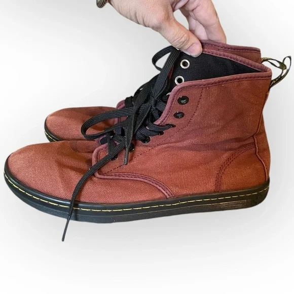 H10-05 Dr. Martens Shoreditch - Picture 12 of 12